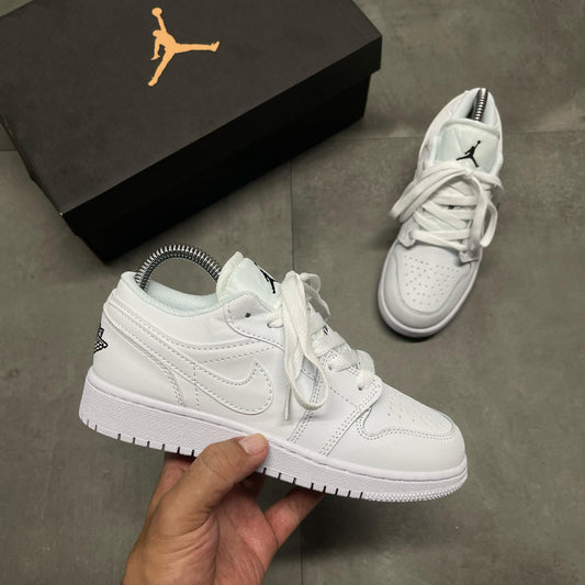 Air Jordan 1 Retro Low Triple White