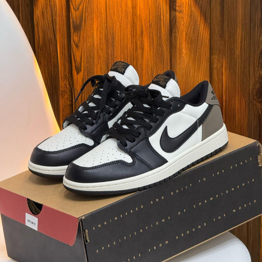 Air Jordan 1 Retro Low OG Mocha