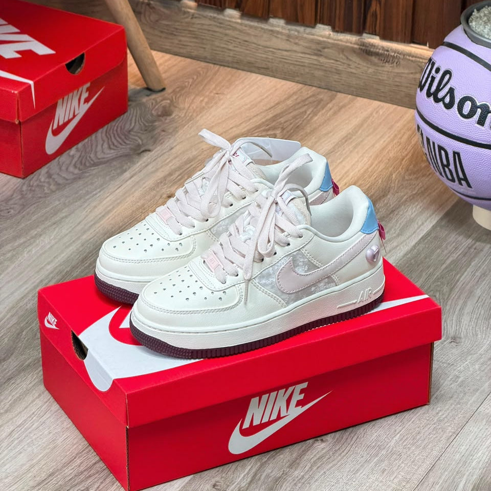 Nike Air Force 1 Low San Valentín
