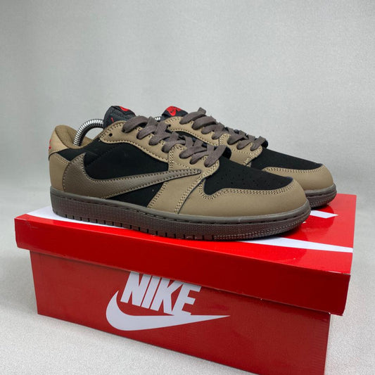 Air Jordan 1 Retro Low Travis Scott