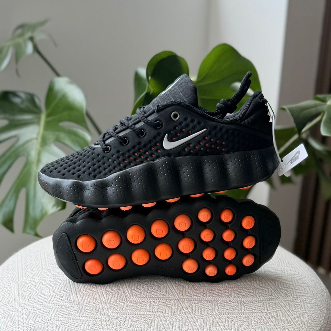 Nike Mind 002
