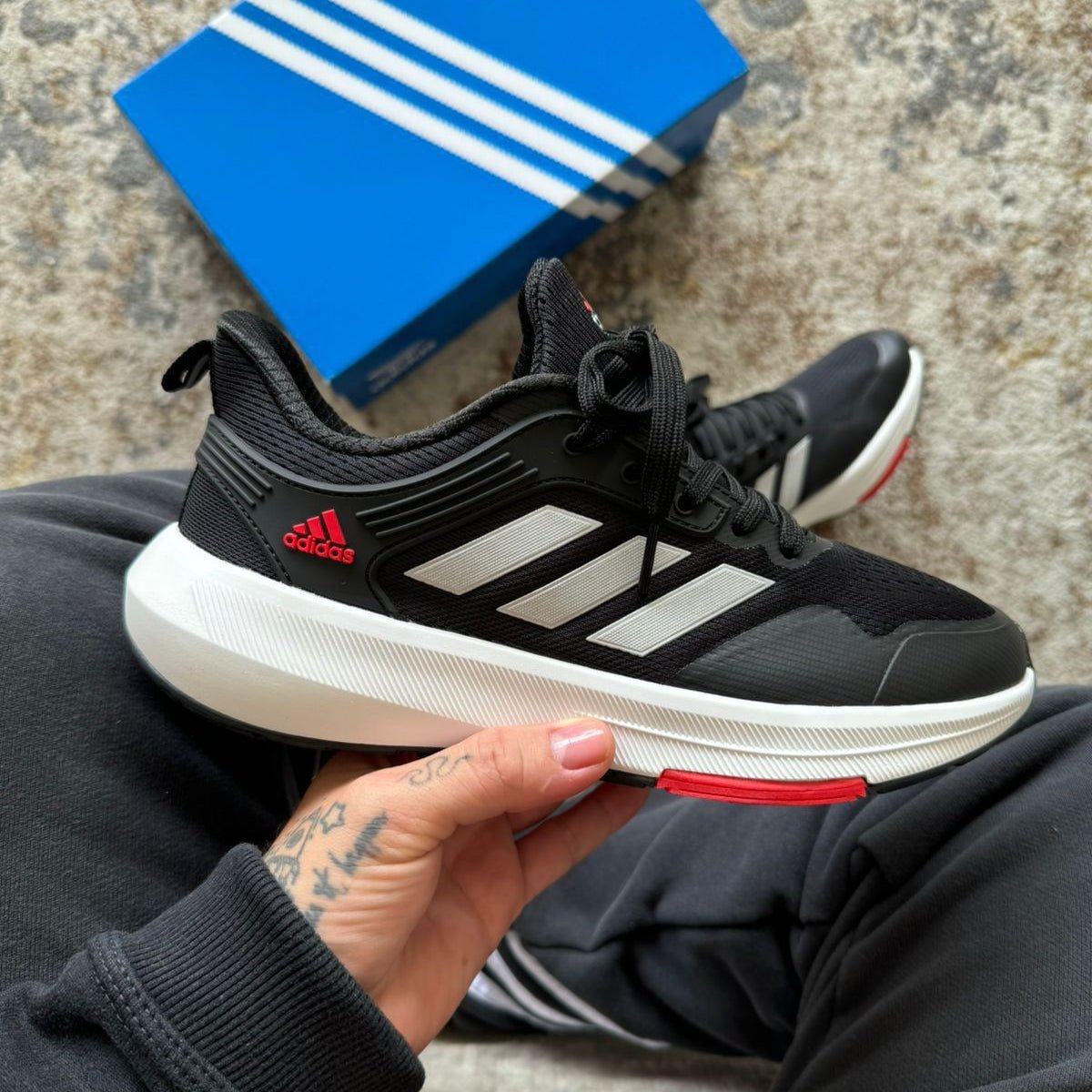 Adidas Bounce - Off Club