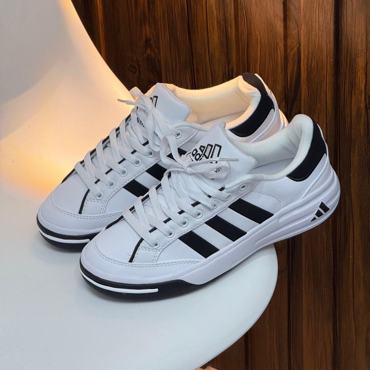 Adidas Nastase - Off Club