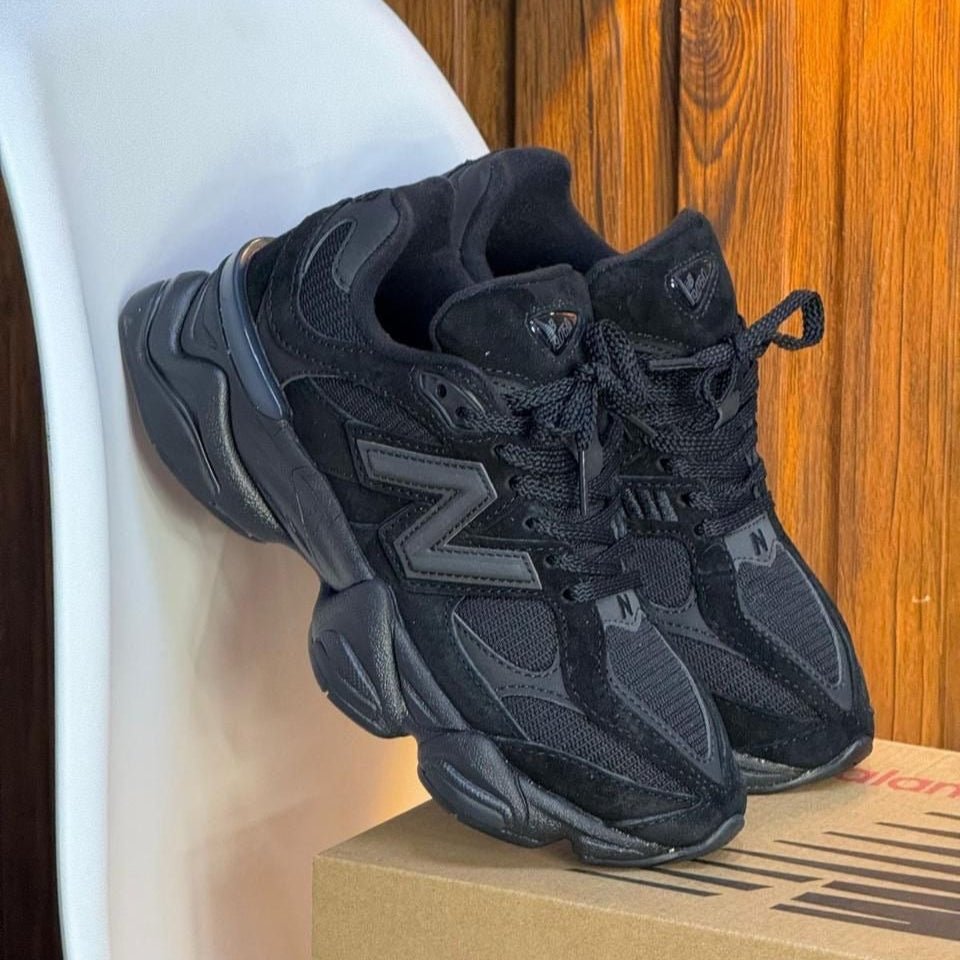 New Balance 9060 - Off Club