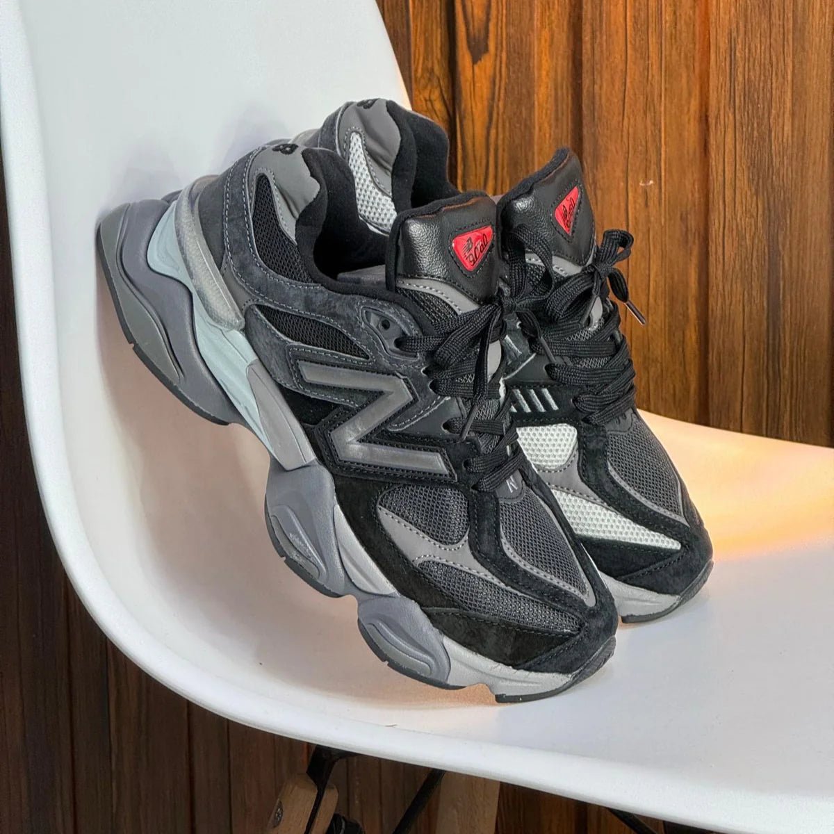 New Balance 9060 - Off Club