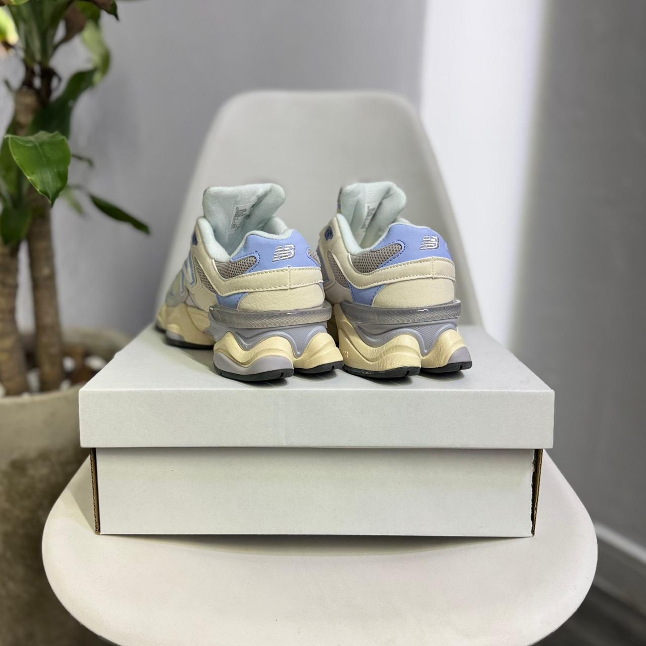 New Balance 9060 - Off Club
