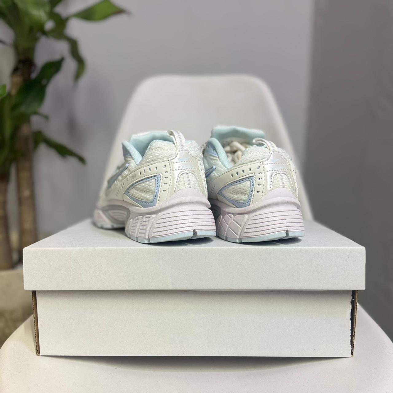 Nike P7000 - Off Club