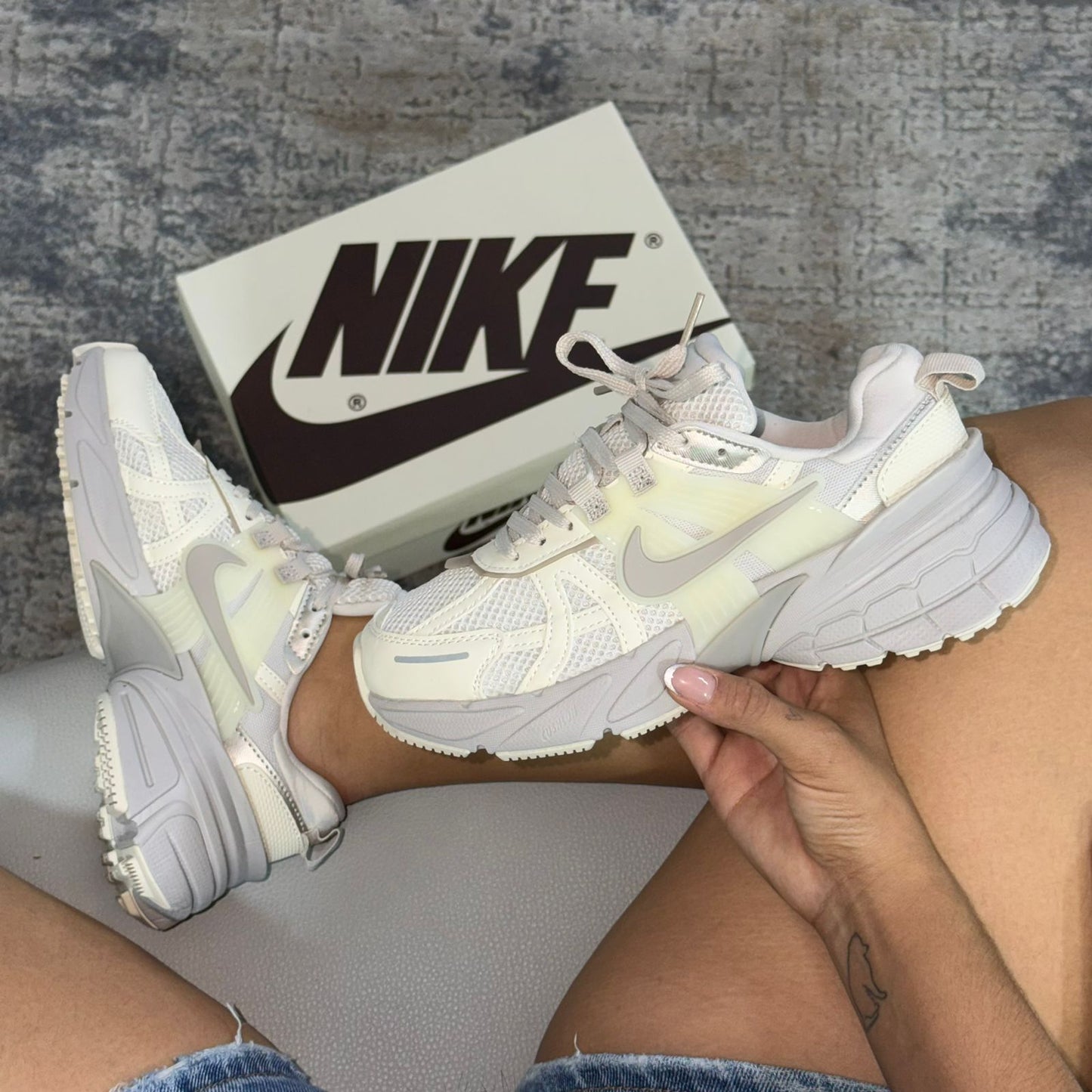 Nike V2k Runing - Off Club