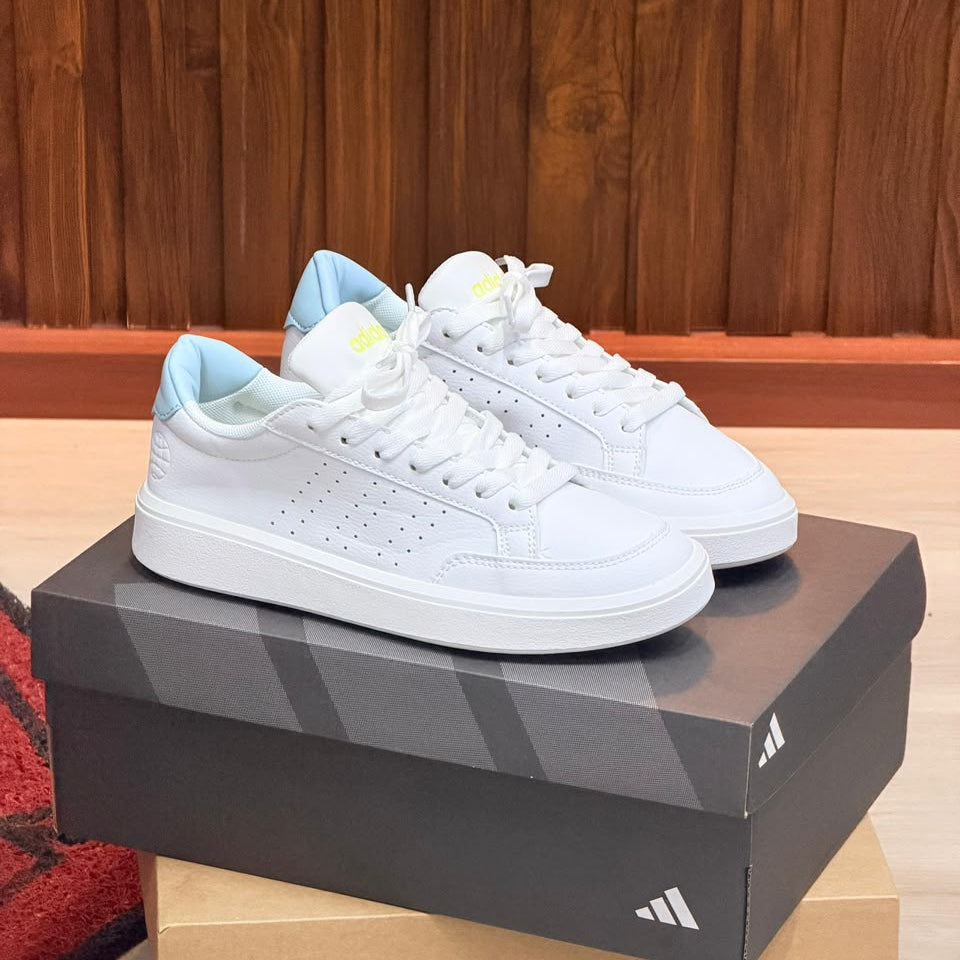 Adidas Court Nova