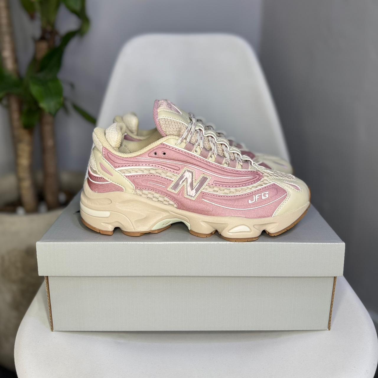 New Balance 1000