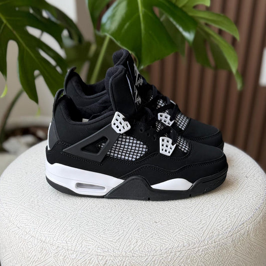 Air Jordan 4 Retro