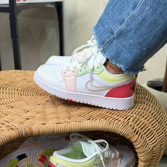 Air Jordan 1 Retro Low