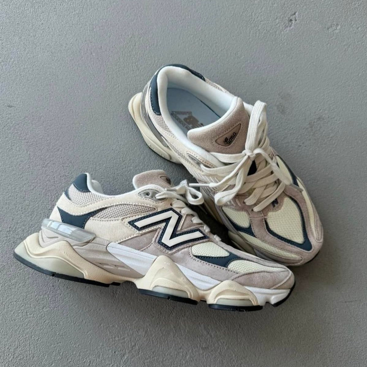New Balance 9060