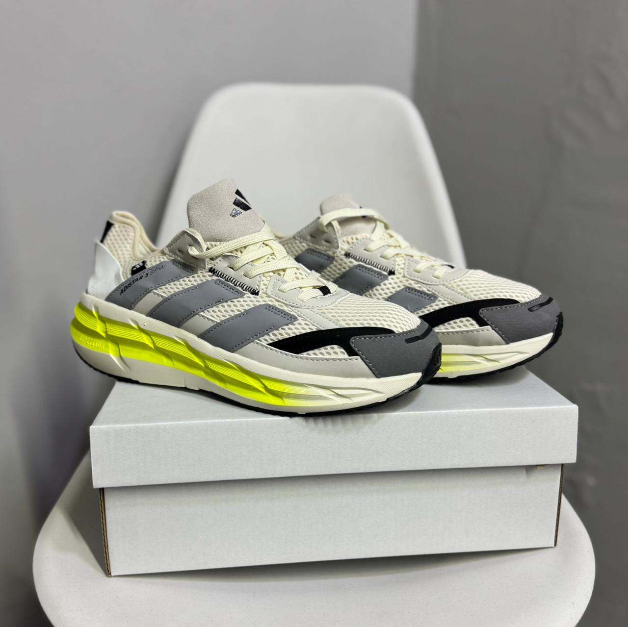 Adidas Adistar 3 Spw - Off Club