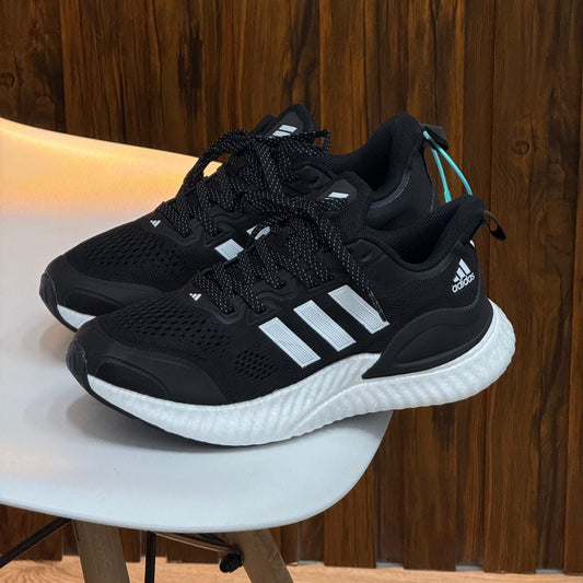 Adidas Alphabounce - Off Club