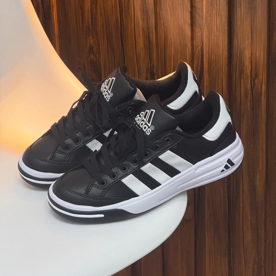 Adidas Nastase - Off Club