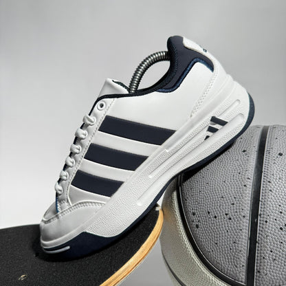 Adidas Nastase - Off Club