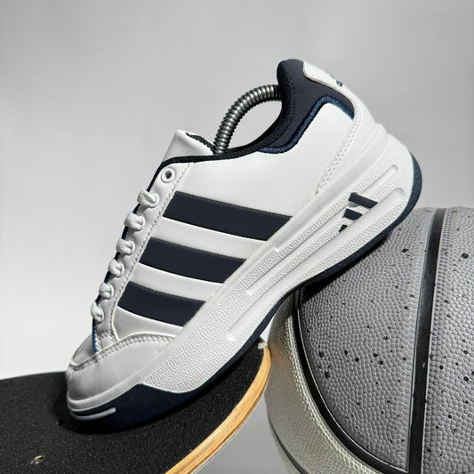 Adidas Nastase - Off Club