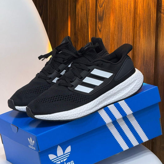 Adidas Pureboost - Off Club