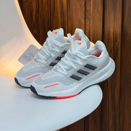 Adidas Pureboost - Off Club