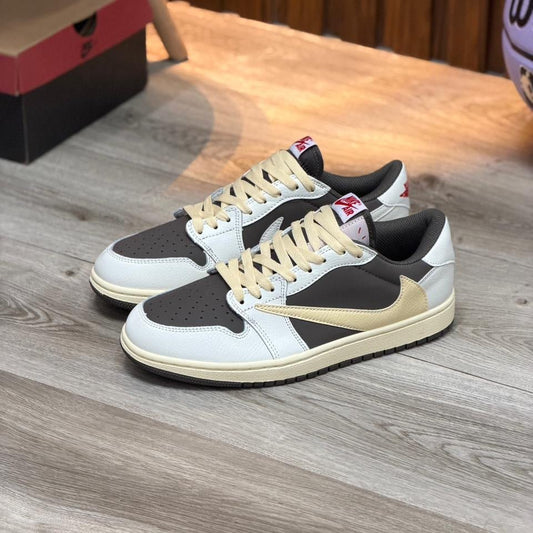 Air Jordan 1 Low OG x Travis Scott Reverse Mocha - Off Club