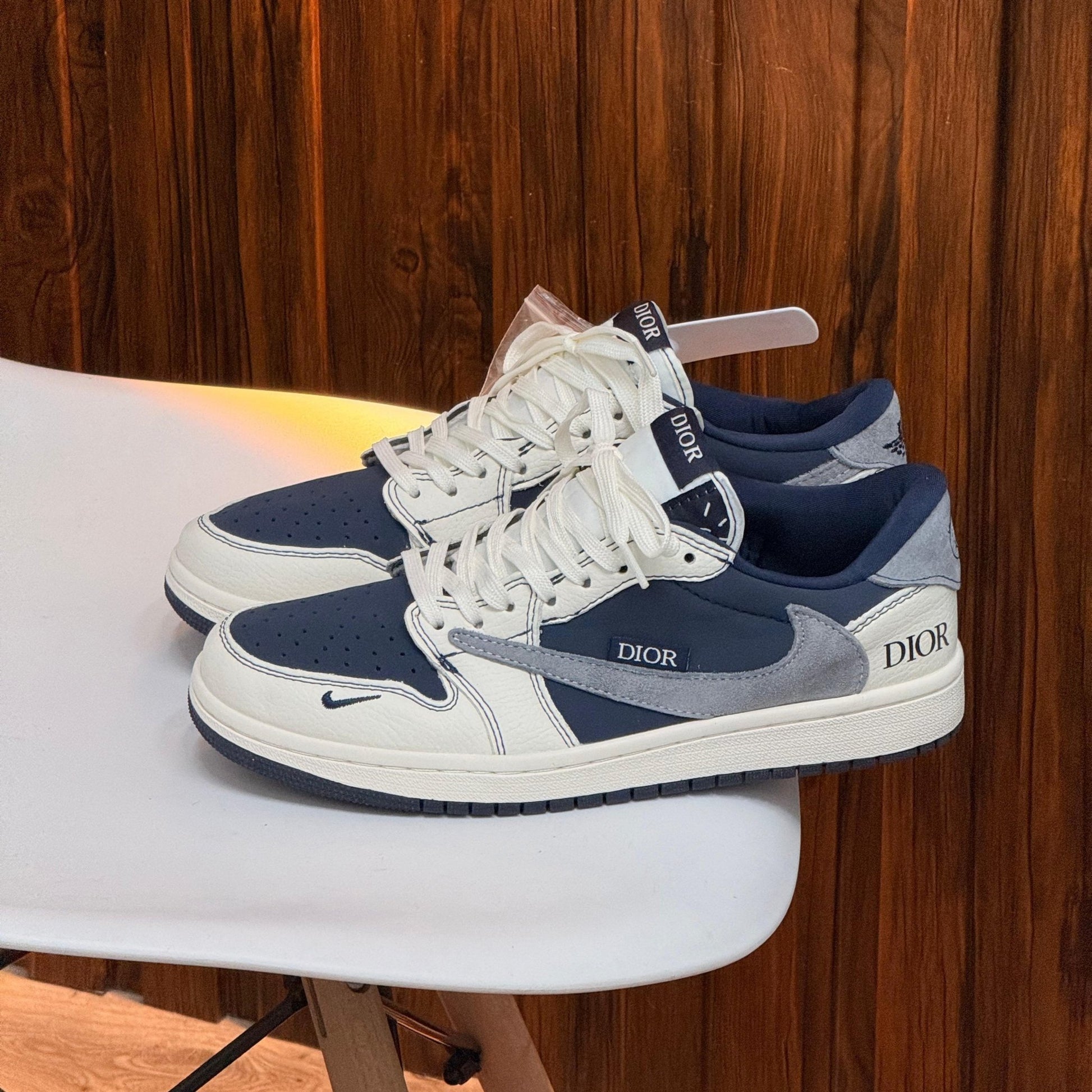 Air Jordan 1 Low x Travis Scott x Dior - Off Club