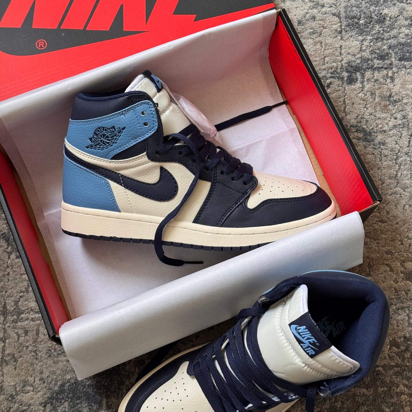Air Jordan 1 Retro High OG Obsidian - Off Club