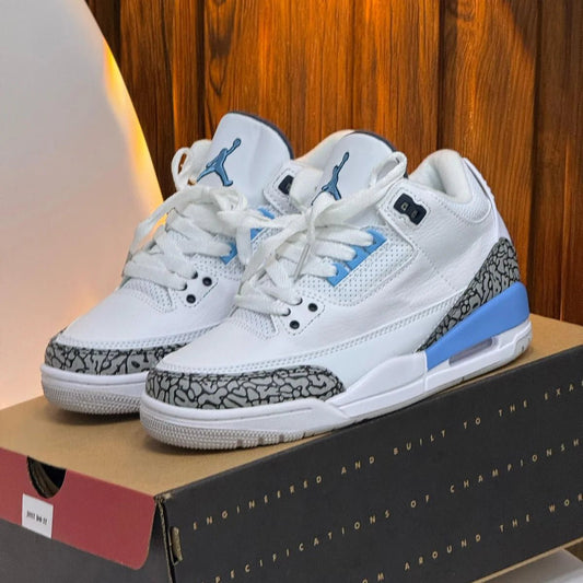 Air Jordan 3 Retro UNC - Off Club