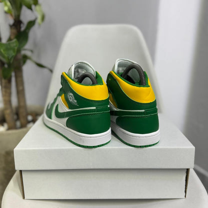 Air Jordan Retro 1 Mid Sonics - Off Club
