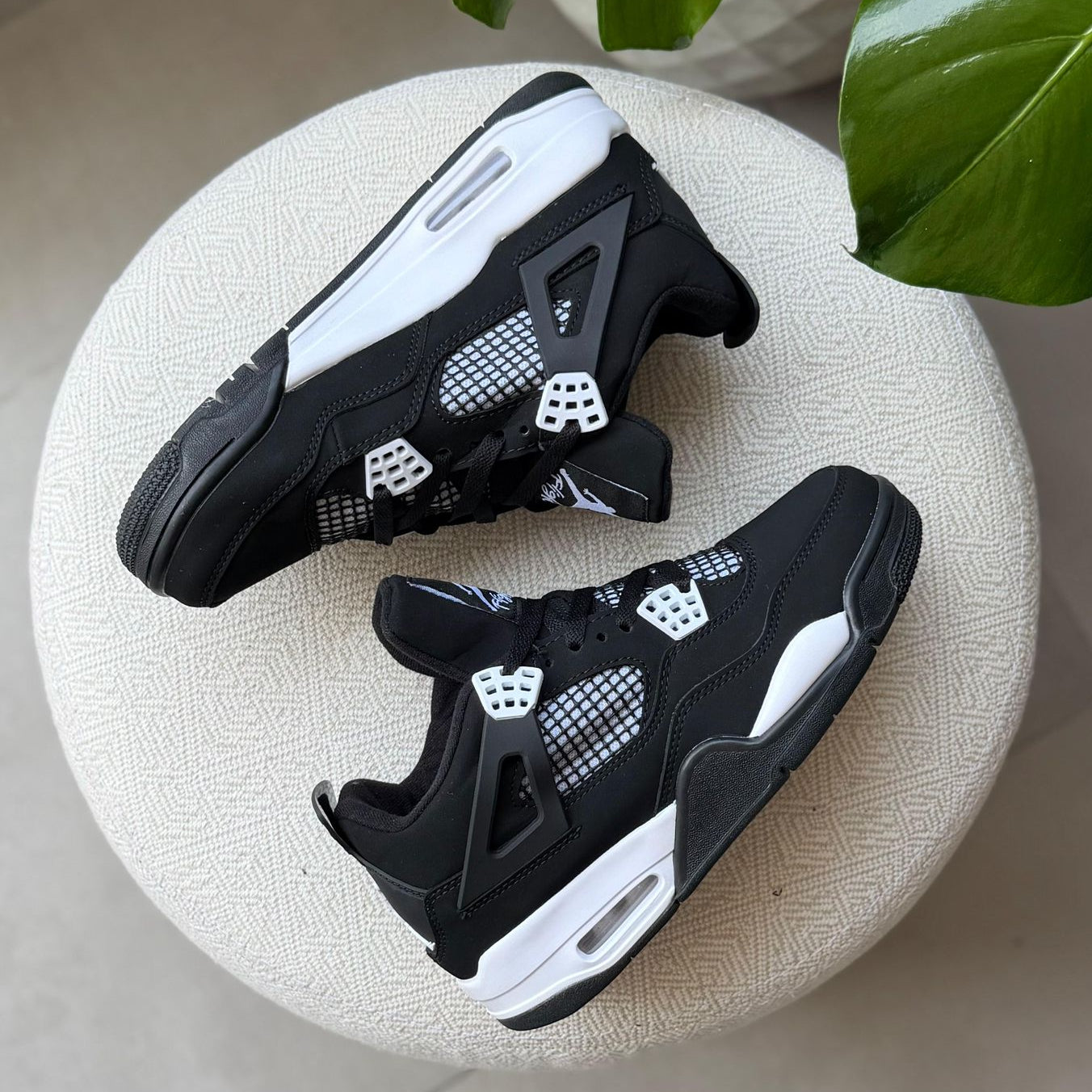 Air Jordan 4 Retro