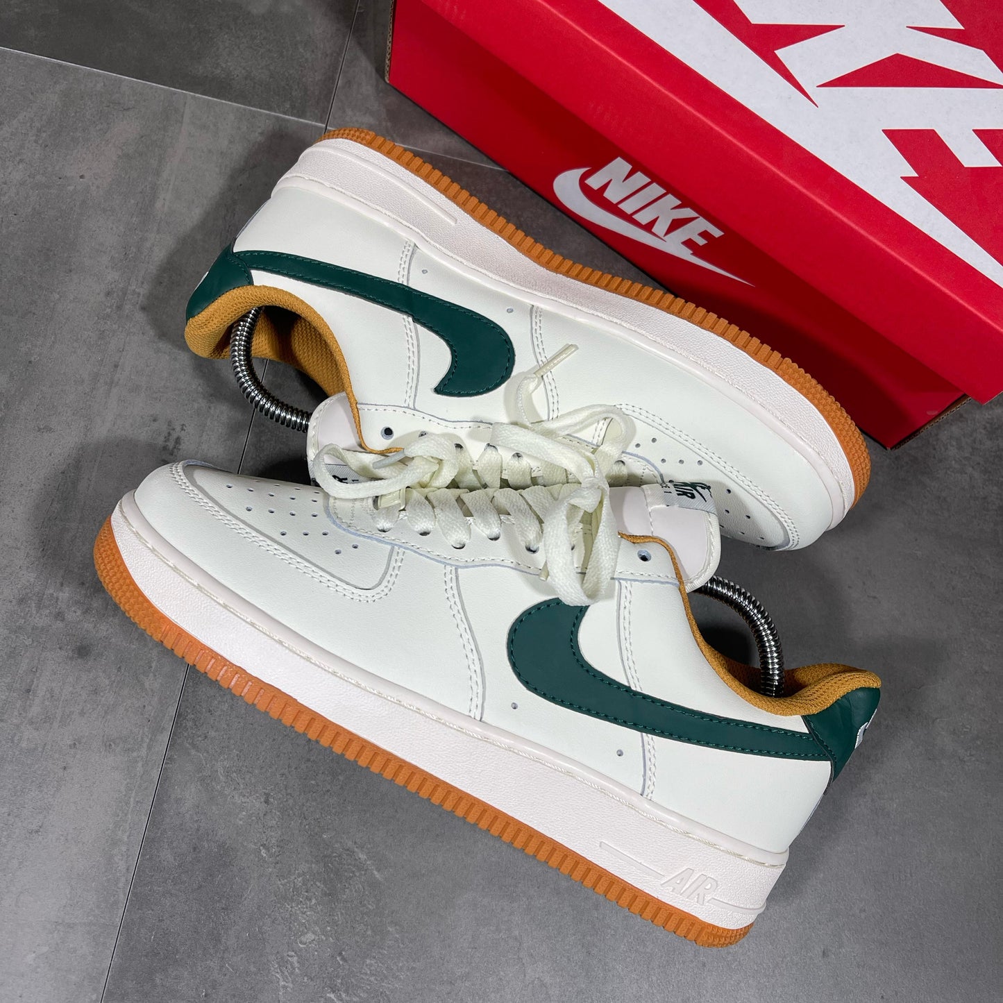 Nike Air Force 1 Cream Earth Green