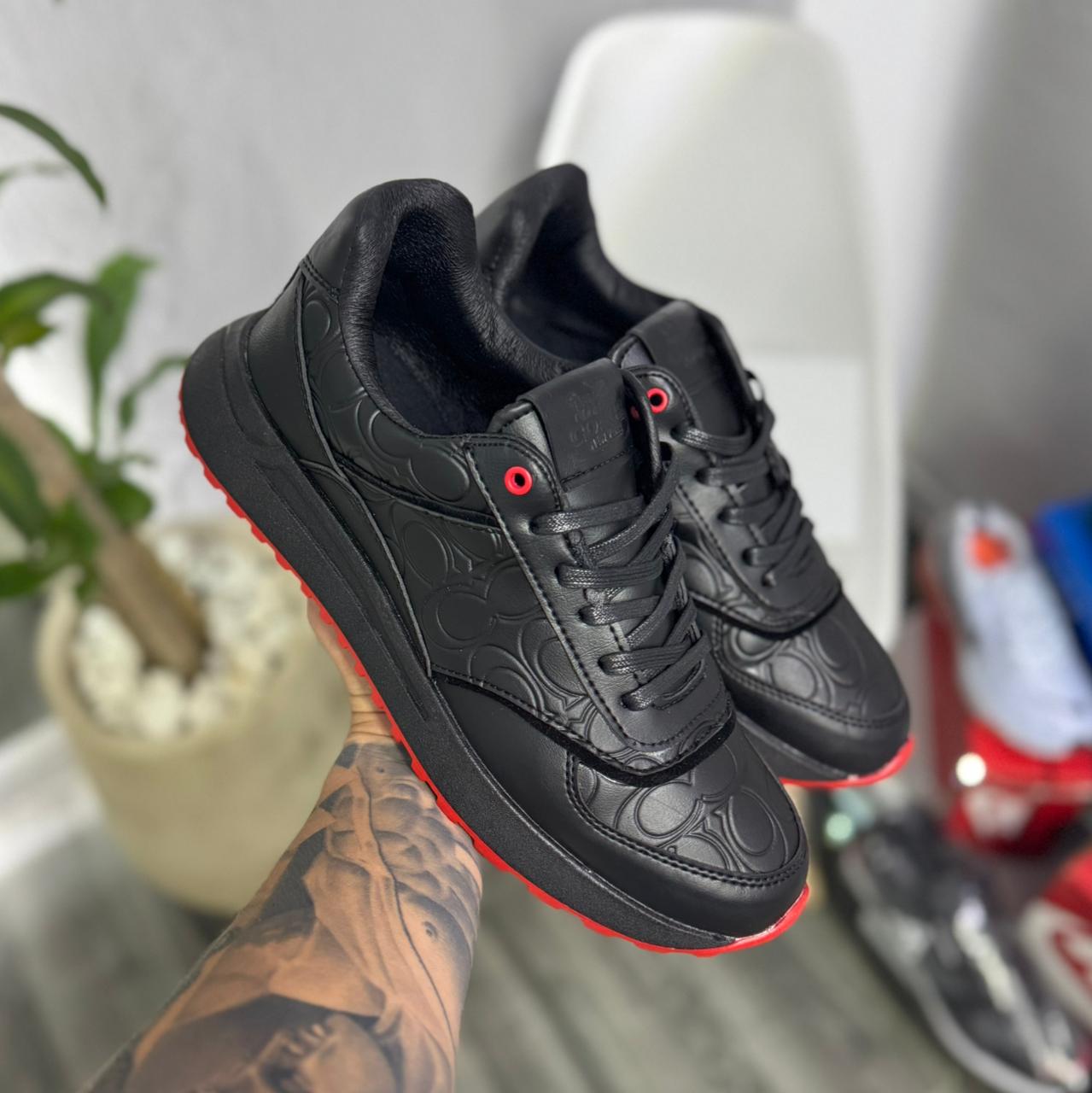 Coach C Black - Off Club