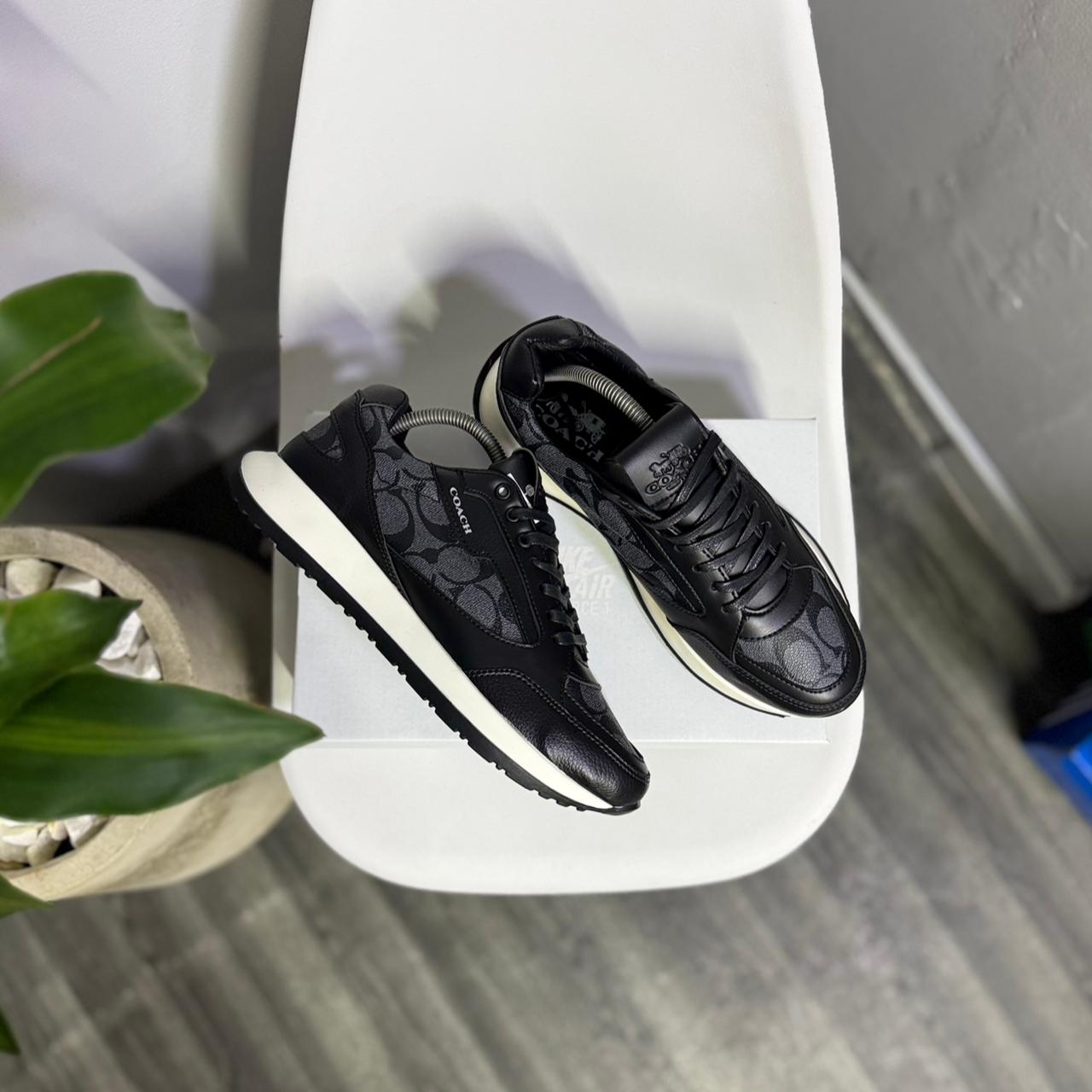 Coach Clásica Black - Off Club