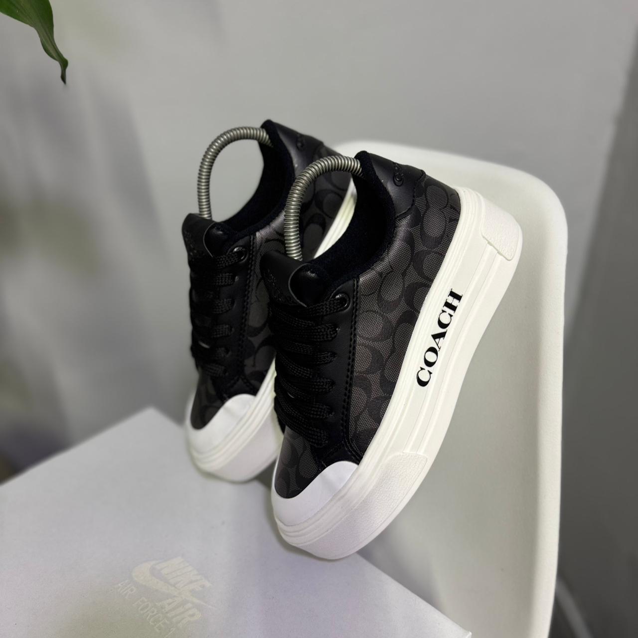 Coach Plataforma Black - Off Club