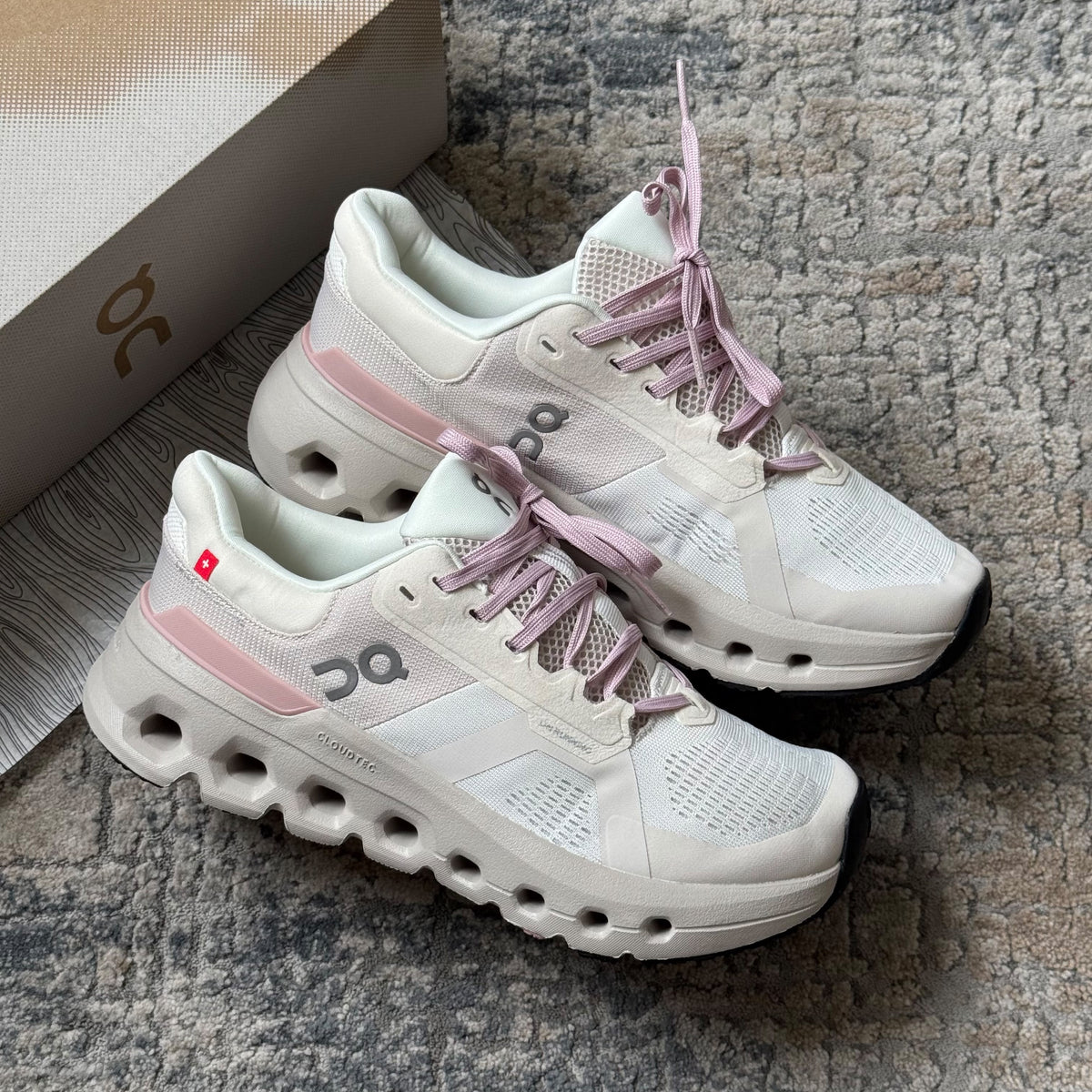 On Cloud Runner 2
