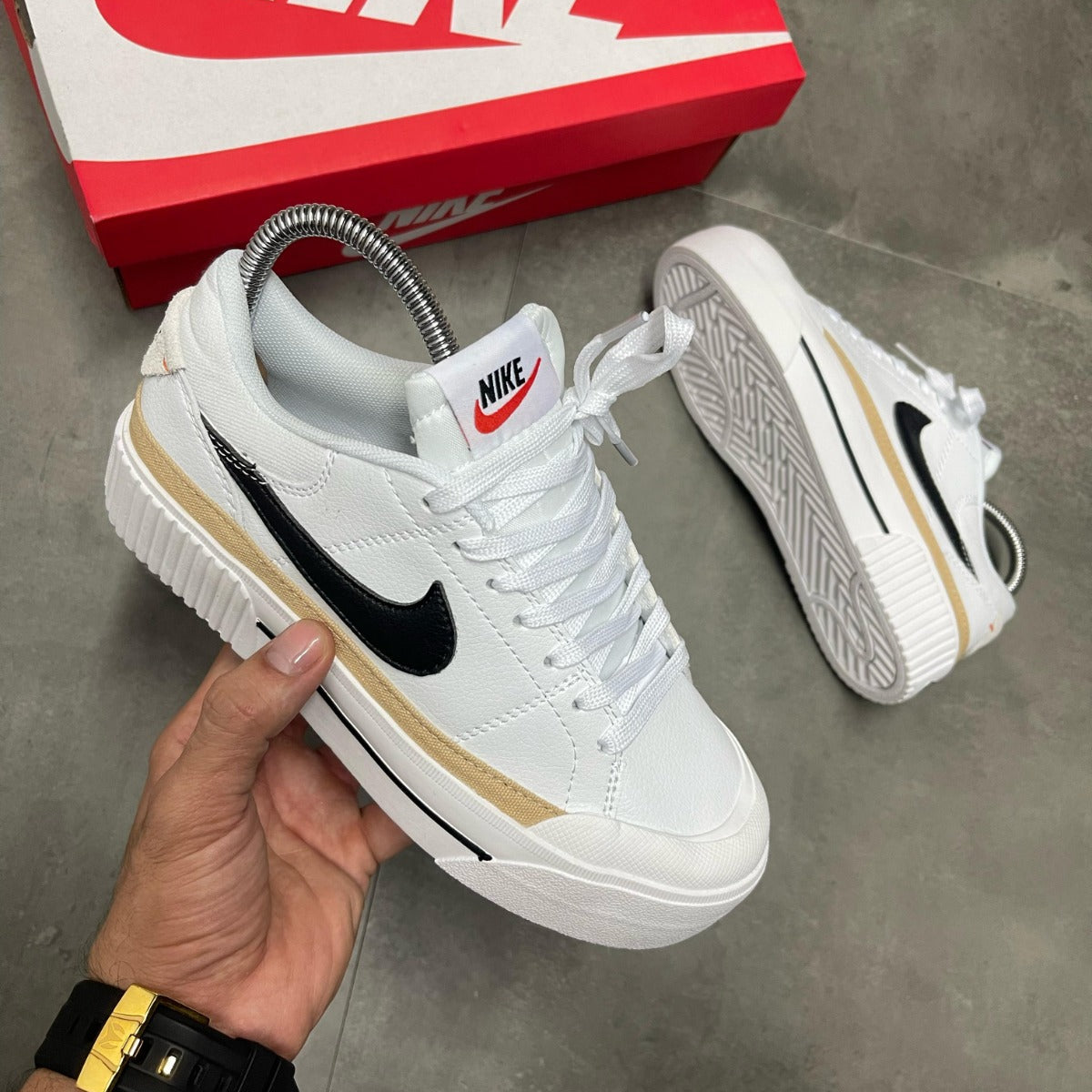 Nike Court Legacy Lift