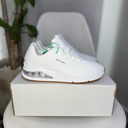 Skechers Uno Stand on Air