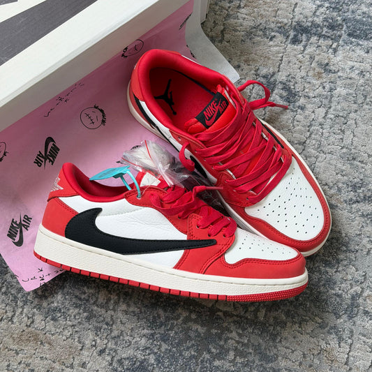 Air Jordan 1 Low x Travis Scott Chicago