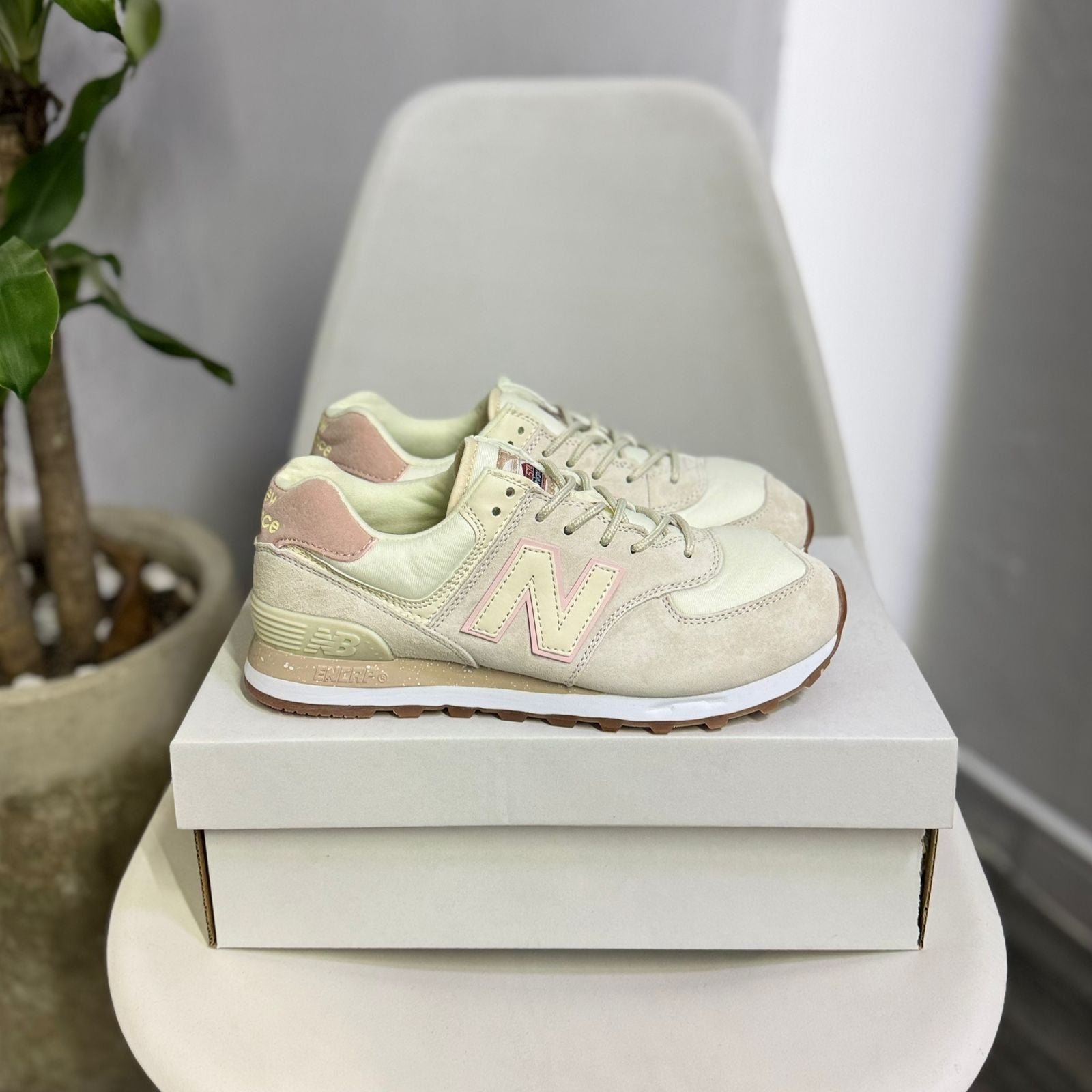 New Balance 574 - Off Club