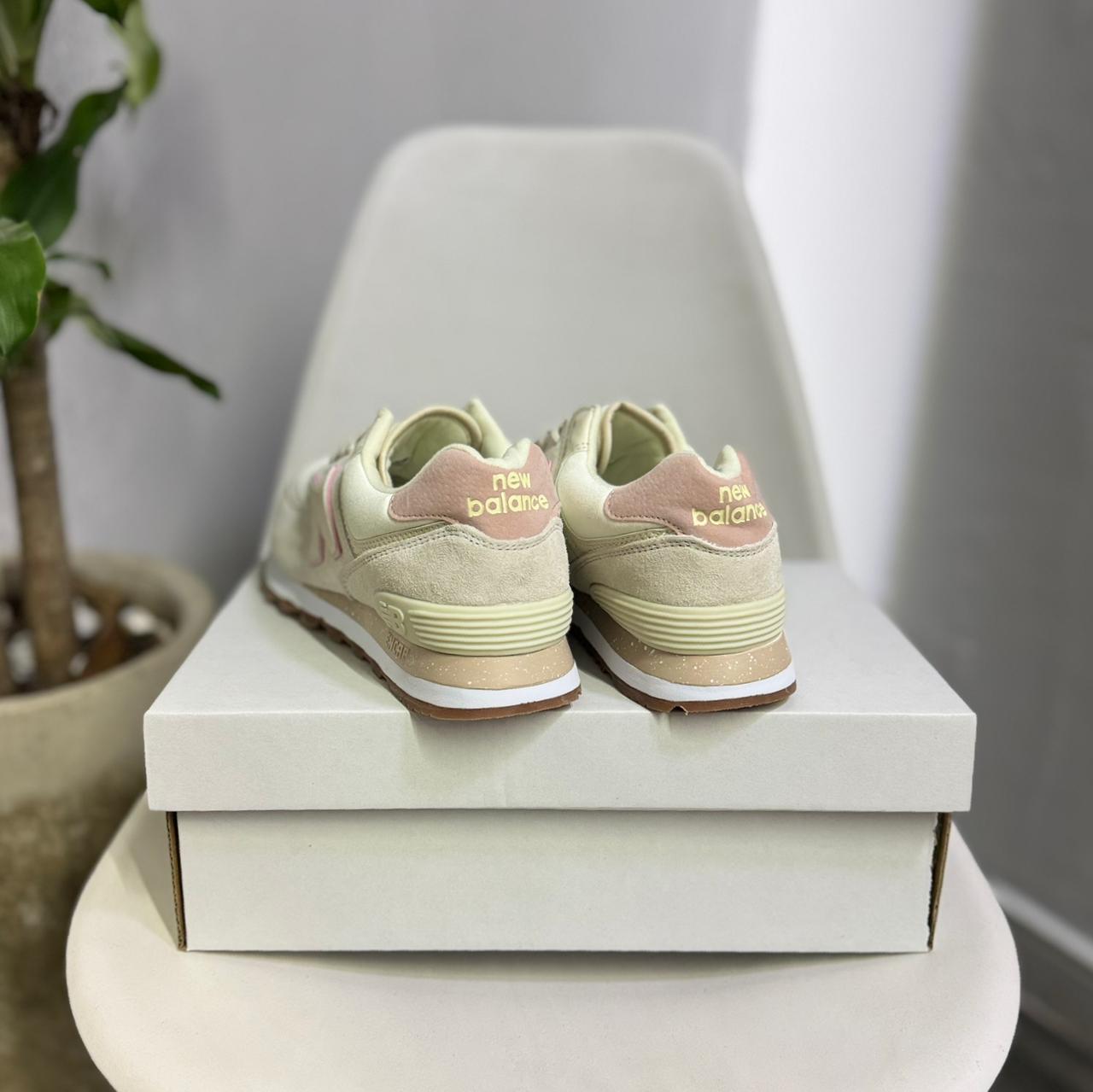 New Balance 574 - Off Club