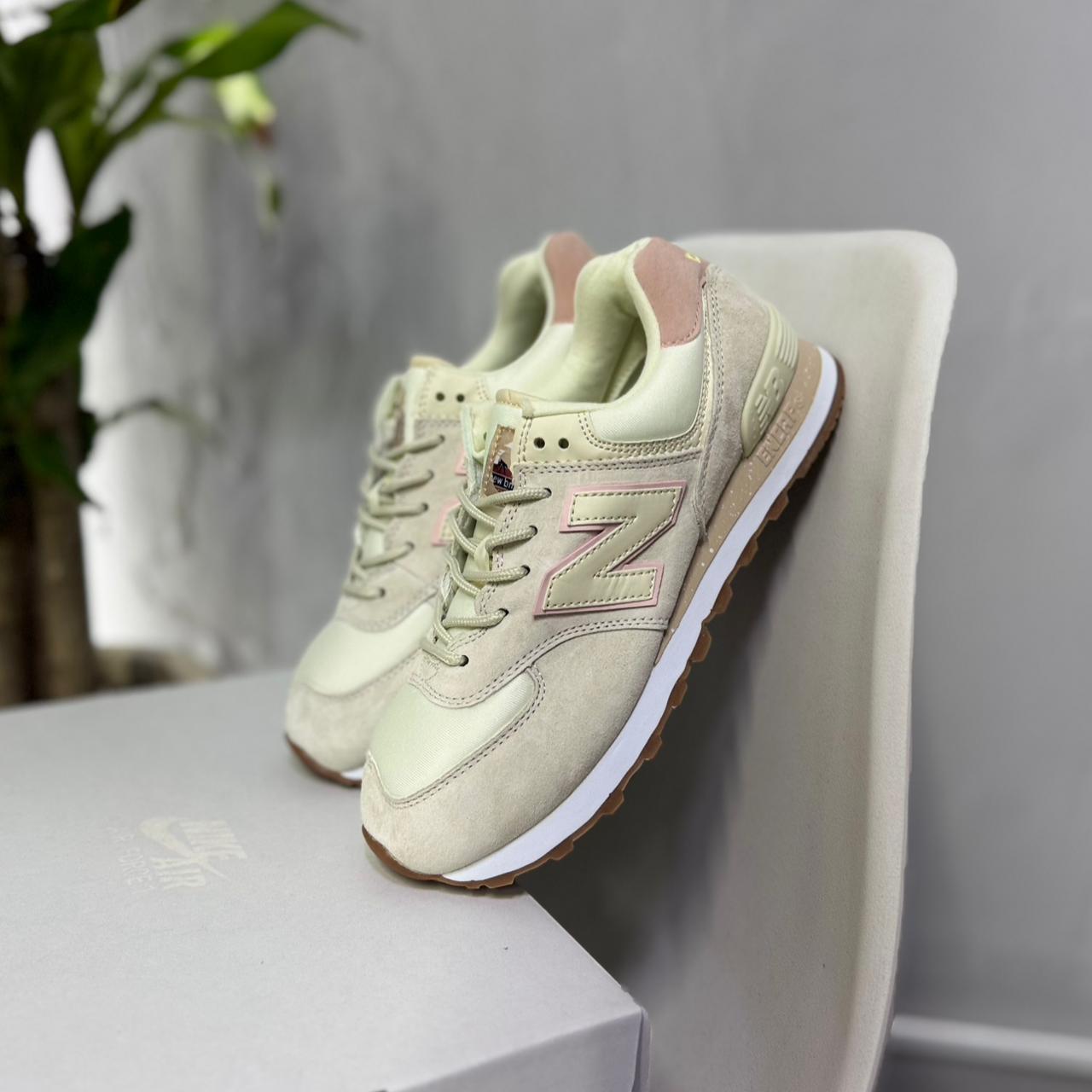 New Balance 574 - Off Club