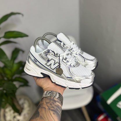 New Balance 740 - Off Club