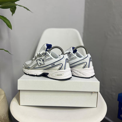 New Balance 740 - Off Club