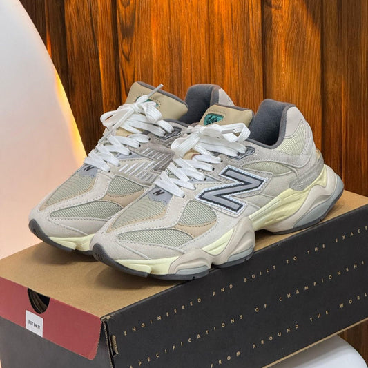 New Balance 9060 - Off Club