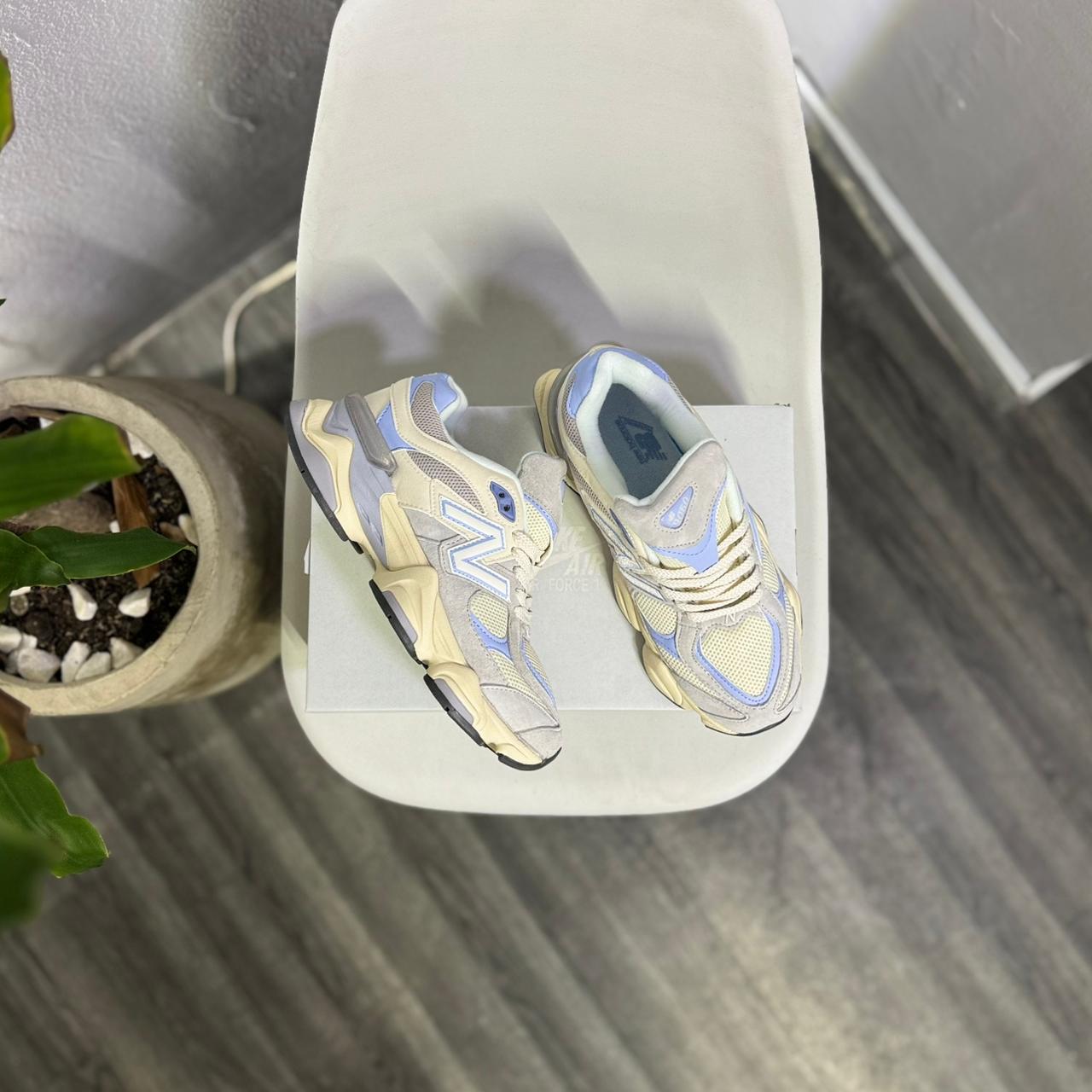 New Balance 9060 - Off Club