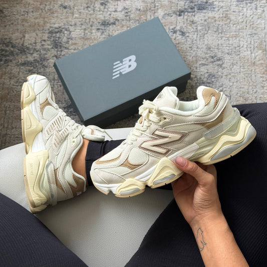 New Balance 9060 - Off Club