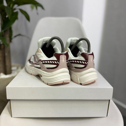 Nike Initiator - Off Club