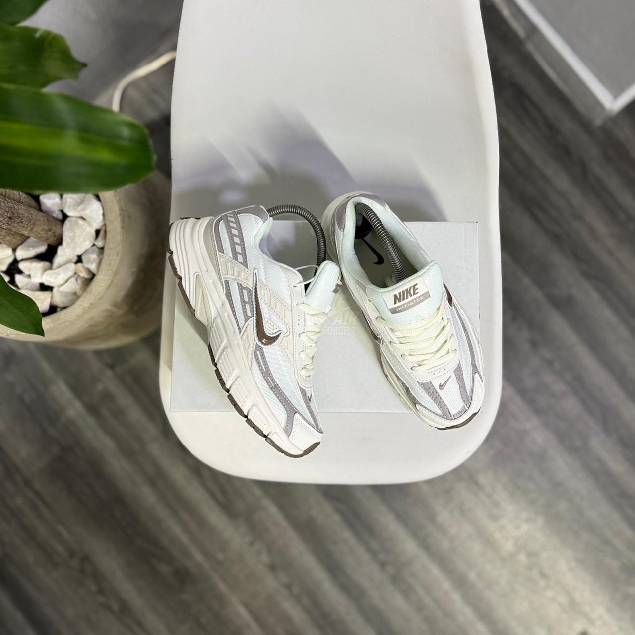 Nike Initiator - Off Club