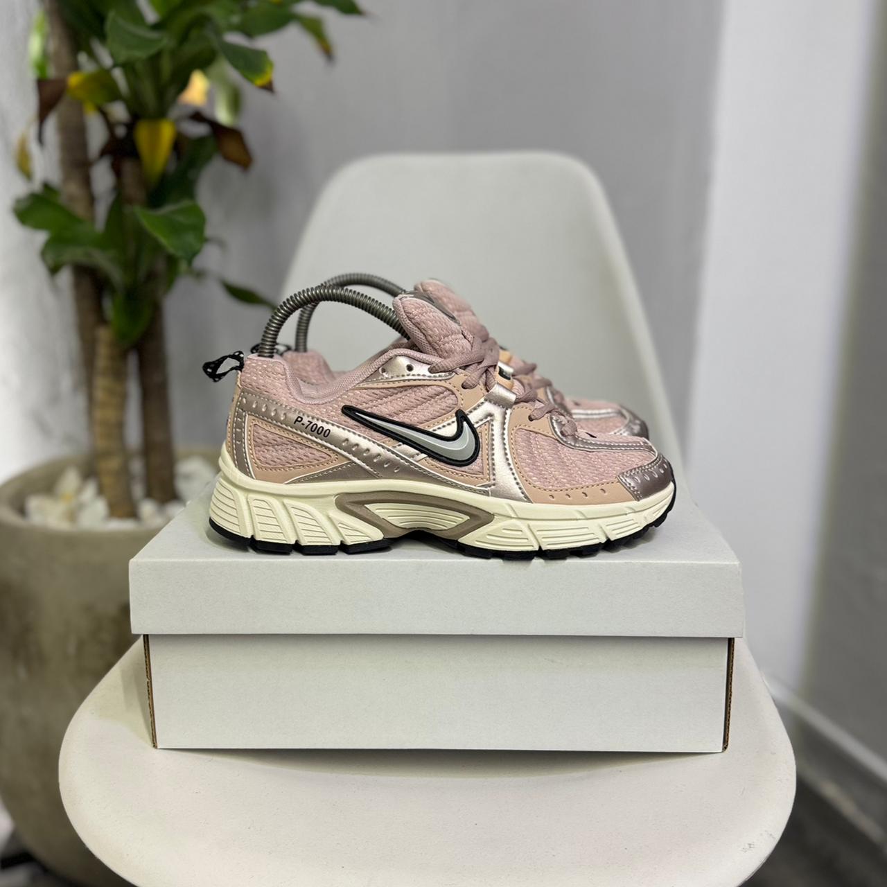 Nike P7000 - Off Club