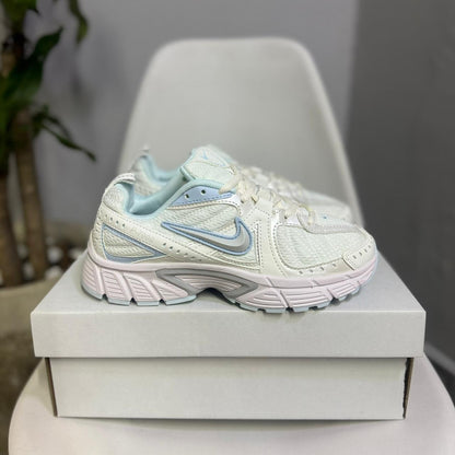 Nike P7000 - Off Club